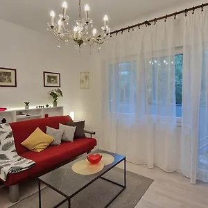 Godena Apartment